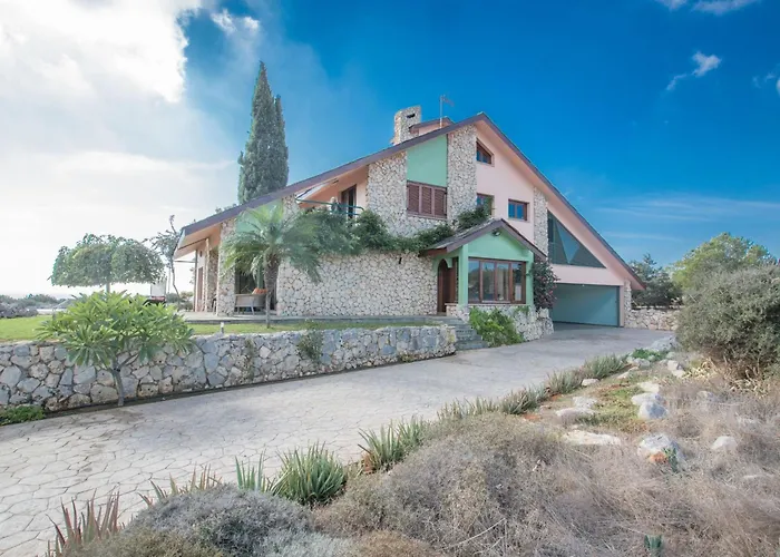 Private Mit Panoramablick Auf By Interhome