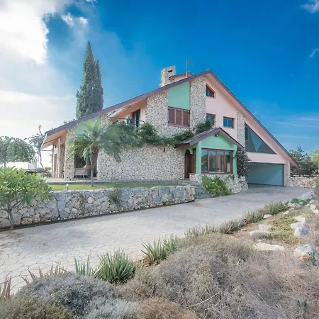 Private Mit Panoramablick Auf By Interhome