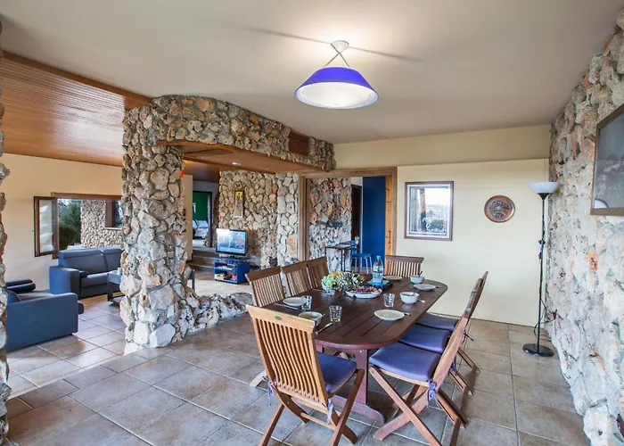 Private Mit Panoramablick Auf By Interhome * プロタラス